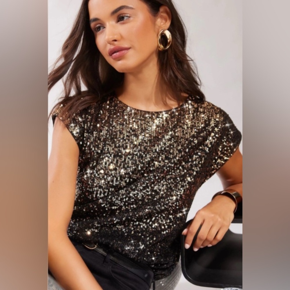 NWOT Mossimo womens sequin top sequins both sides lined  black size small/p